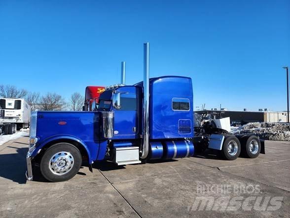 Peterbilt 389 Тягачі