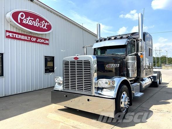 Peterbilt 389 Тягачі