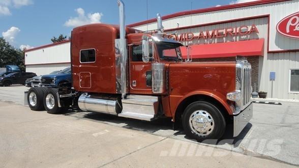 Peterbilt 389 Тягачі