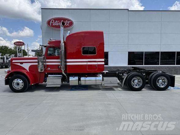 Peterbilt 389 Тягачі