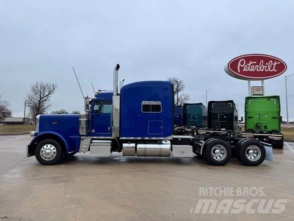 Peterbilt 389 Тягачі