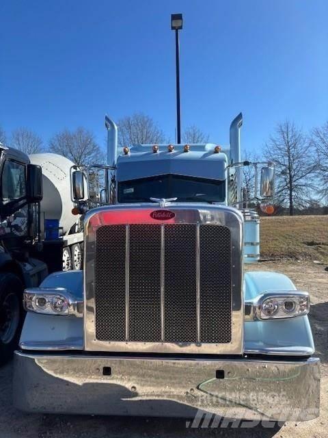 Peterbilt 389 Тягачі