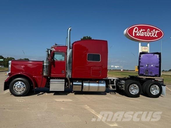 Peterbilt 389 Тягачі