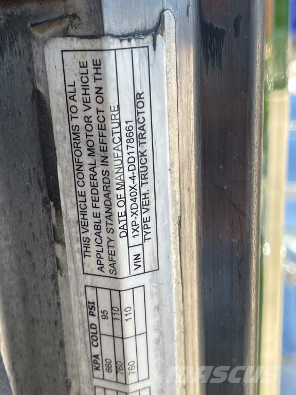 Peterbilt 389 Тягачі