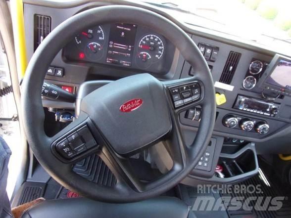 Peterbilt 536 Будтехніка - Інші