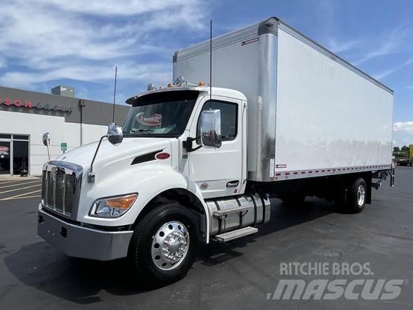 Peterbilt 536 Фургони