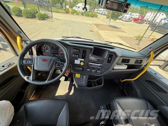 Peterbilt 537 Будтехніка - Інші