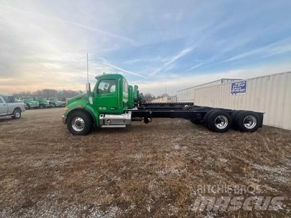 Peterbilt 548 Шасі з кабіною
