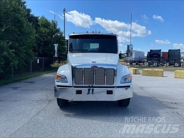 Peterbilt 548 Вантажівки-платформи/бокове розвантаження