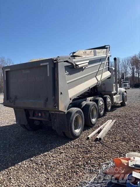 Peterbilt 567 Самоскиди