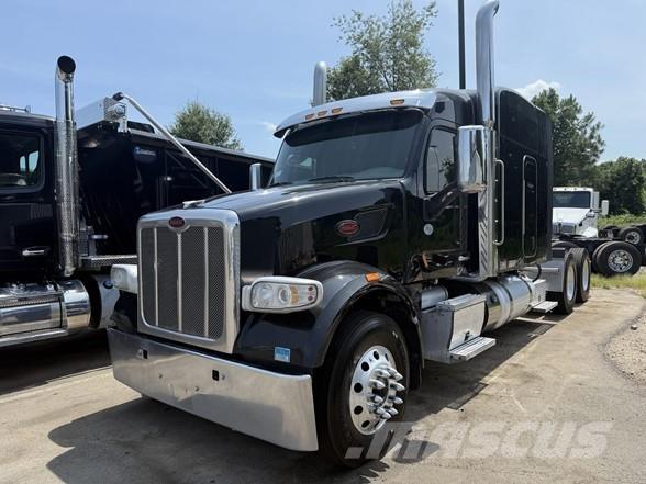 Peterbilt 567 Тягачі