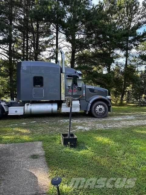 Peterbilt 567 Тягачі