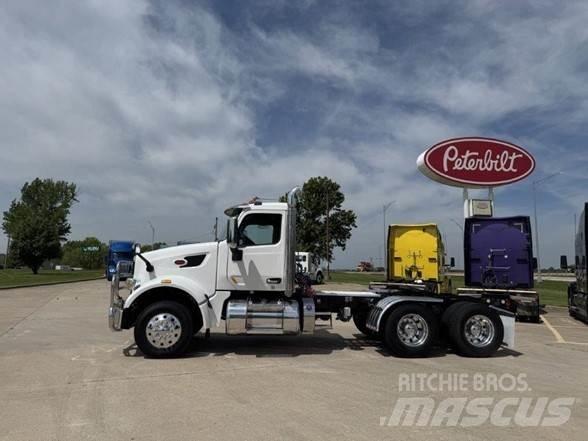 Peterbilt 567 Тягачі