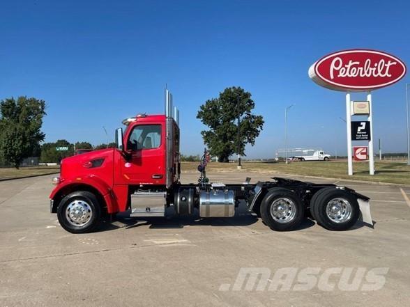 Peterbilt 567 Тягачі
