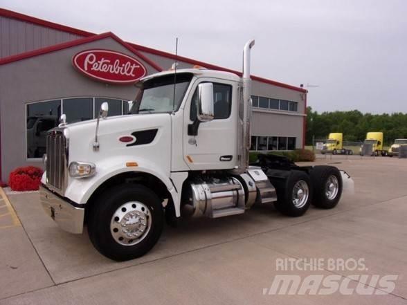 Peterbilt 567 Тягачі