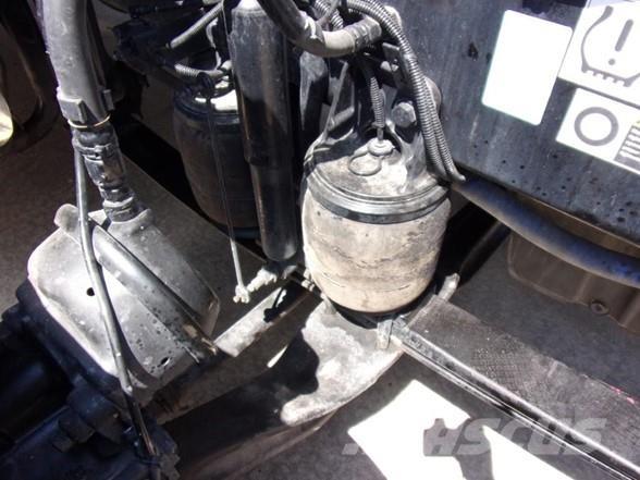 Peterbilt 567 Тягачі