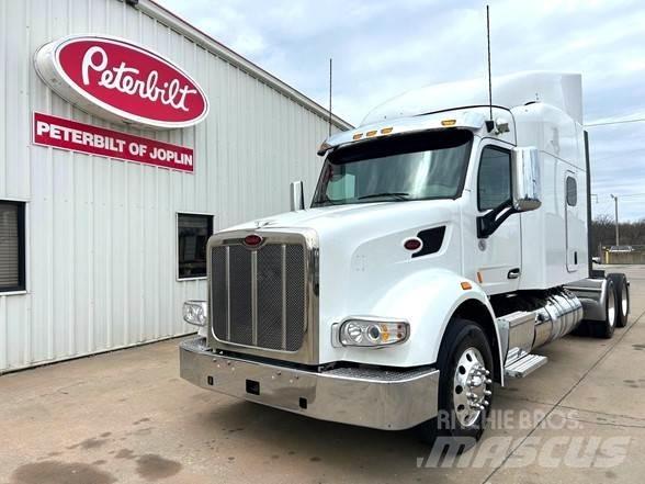 Peterbilt 567 Тягачі