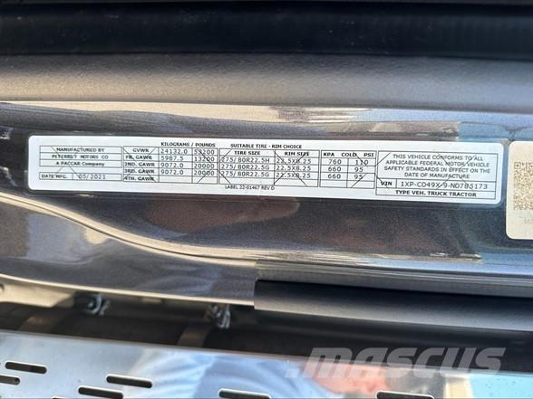 Peterbilt 567 Тягачі