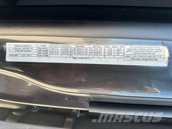 Peterbilt 567 Тягачі