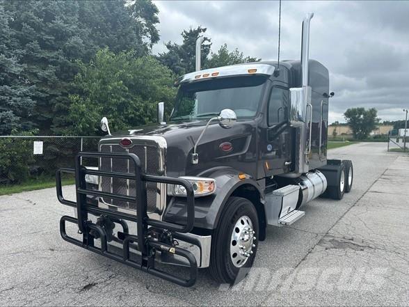 Peterbilt 567 Тягачі
