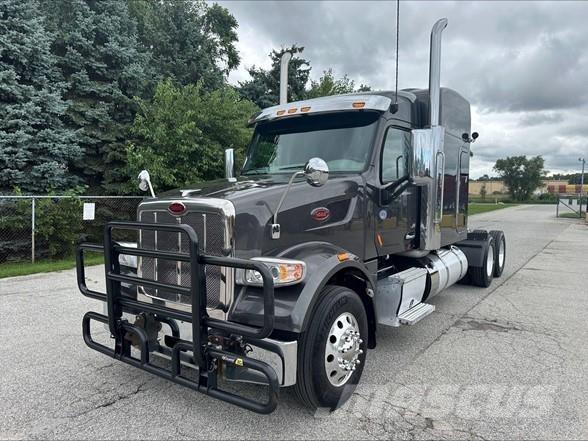Peterbilt 567 Тягачі