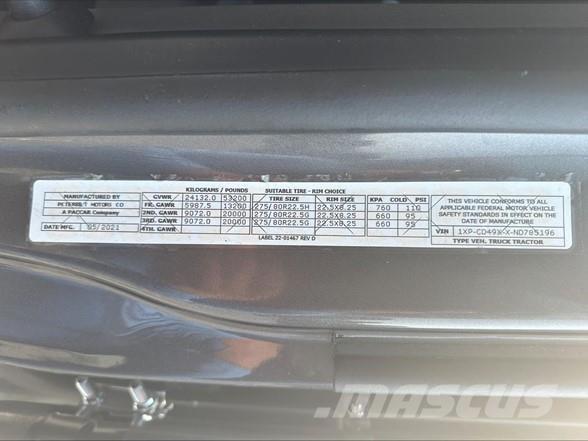 Peterbilt 567 Тягачі