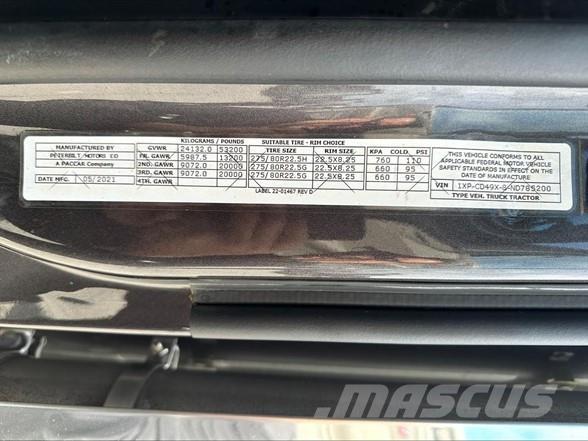 Peterbilt 567 Тягачі