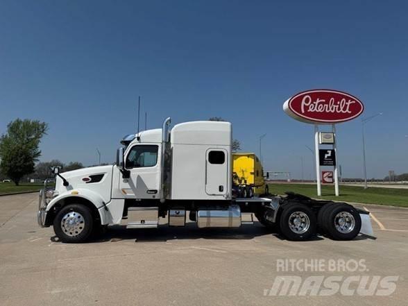 Peterbilt 567 Тягачі