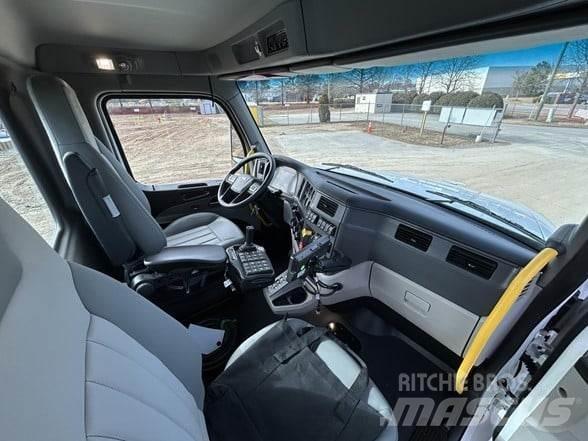 Peterbilt 567 Будтехніка - Інші