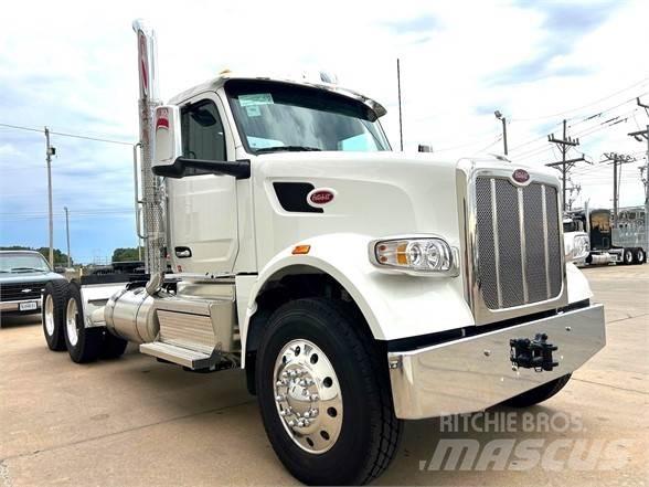 Peterbilt 567 Тягачі
