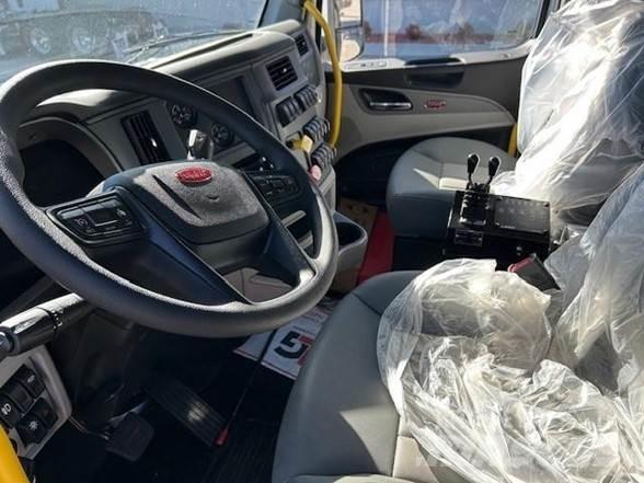 Peterbilt 567 Сміттєвози