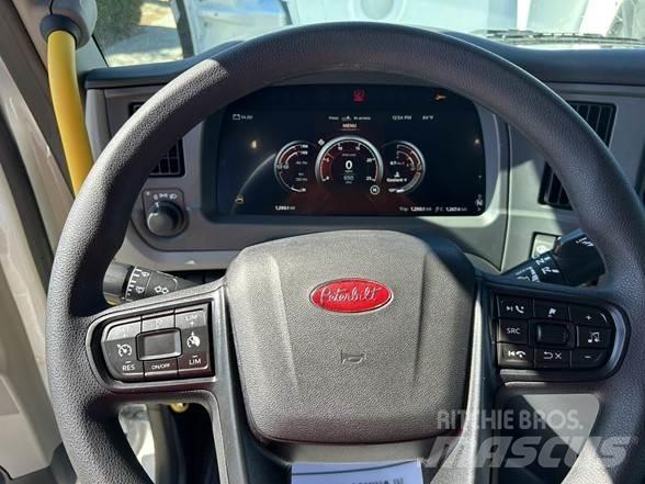 Peterbilt 567 Сміттєвози