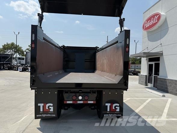 Peterbilt 567 Самоскиди
