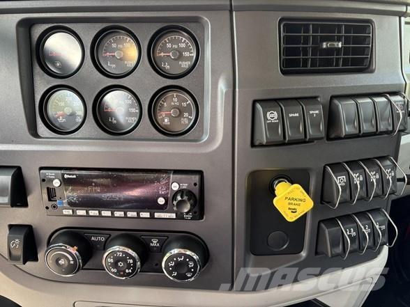 Peterbilt 567 Самоскиди