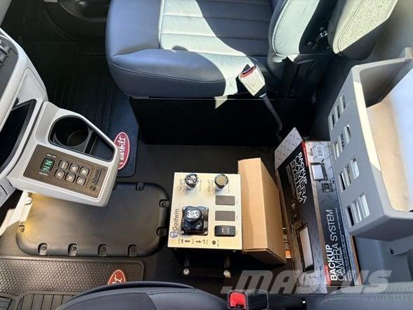 Peterbilt 567 Самоскиди