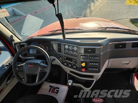 Peterbilt 567 Тягачі