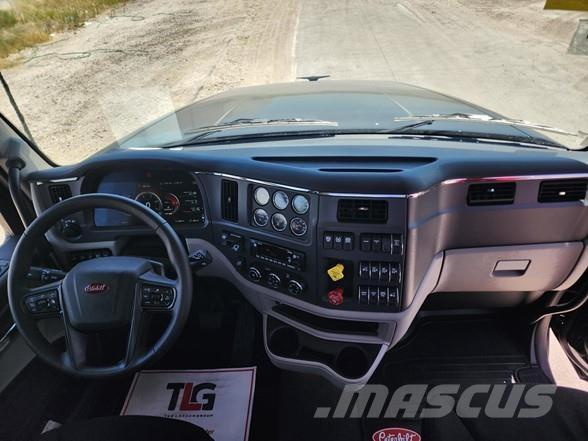 Peterbilt 567 Тягачі