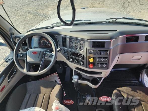 Peterbilt 567 Тягачі