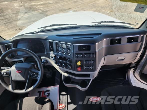 Peterbilt 567 Тягачі