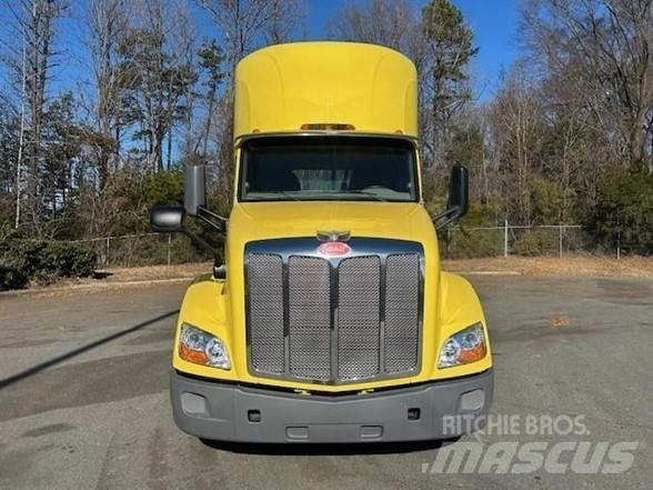 Peterbilt 579 Тягачі