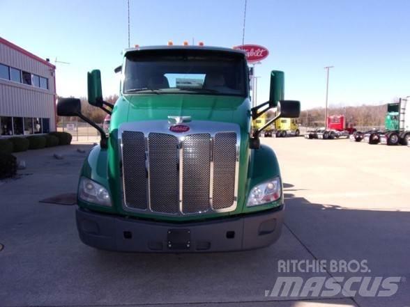 Peterbilt 579 Тягачі