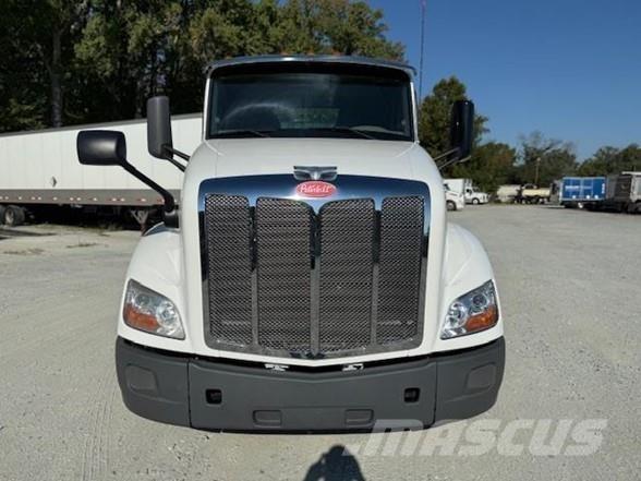 Peterbilt 579 Тягачі