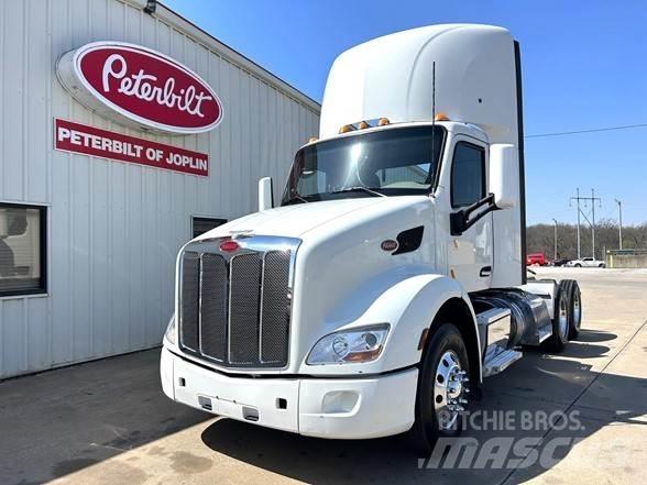 Peterbilt 579 Тягачі