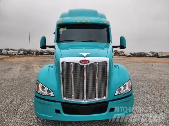 Peterbilt 579 Тягачі