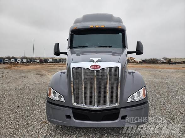 Peterbilt 579 Тягачі