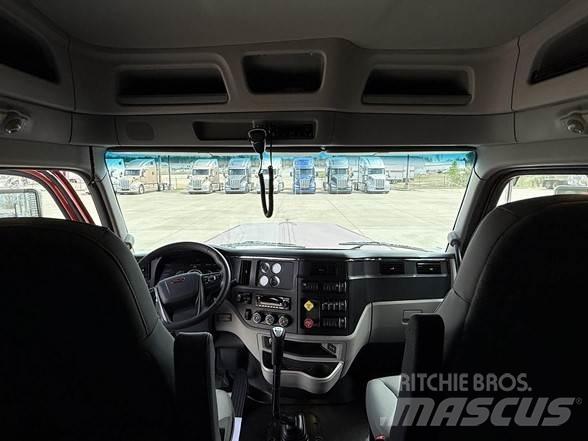Peterbilt 589 Тягачі