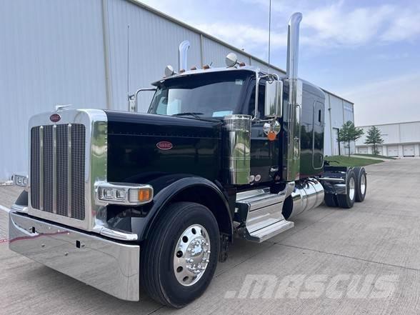 Peterbilt 589 Тягачі
