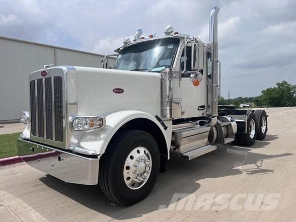 Peterbilt 589 Тягачі