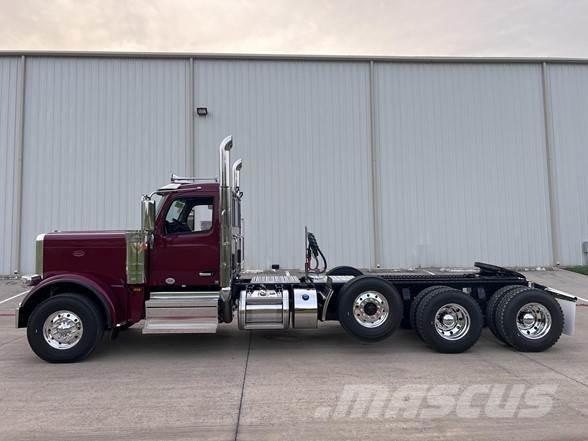 Peterbilt 589 Тягачі