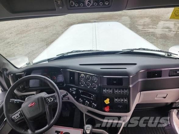 Peterbilt 589 Тягачі